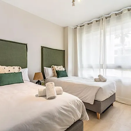 Vanian Gardens - 3br With Garden *